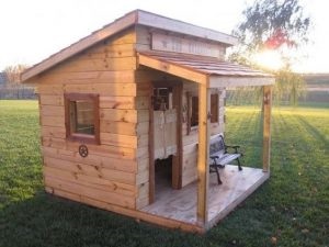 Joaca casa pentru a da propriile mâini - o fotografie exemple (pentru copii) Casă de joacă pentru grădină, cu propriile sale mâini - exemple Foto