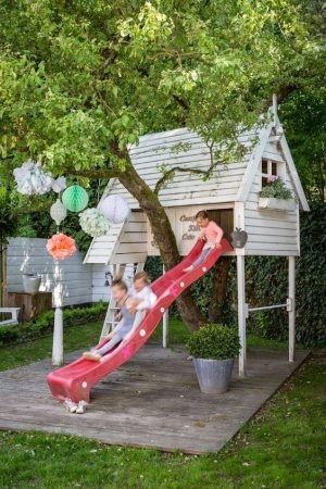 Casă de joacă pentru a da propriile mâini - o fotografie exemple (vile) Casă de joacă pentru grădină, cu propriile sale mâini - exemple Foto
