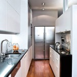 bucătărie de design îngust anunță o lungime un pic mai mult și o sală de mese de dimensiuni mici (bucatarie) bucătărie de design îngust anunță o lungime un pic mai mult și o sală de mese de mici dimensiuni