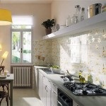 bucătărie de design îngust anunță o lungime un pic mai mult și o sală de mese de dimensiuni mici (bucatarie) bucătărie de design îngust anunță o lungime un pic mai mult și o sală de mese de mici dimensiuni
