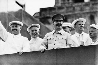 Simular Stalin (dublu) Doubles Stalin