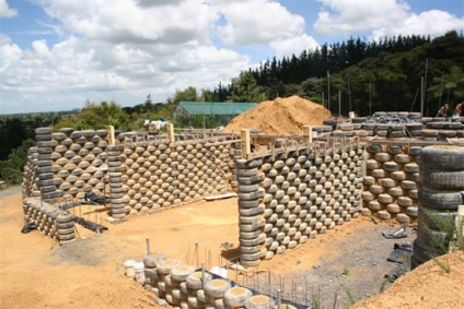 Earthships - de origine al pneurilor