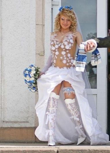 Extreme, neobișnuite, originale, șocante rochie de mireasa scurta (nunta) ,,, rochii originale neobișnuite extreme șocante nunta scurt