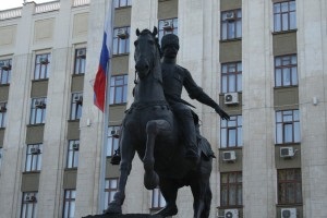 torchbearers Flacăra olimpică a obține bogat, ziarul de afaceri (producție de cereale tone) torchbearers Flacăra olimpică a obține bogat, ziarul de afaceri