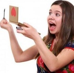 Jocuri pentru fete online - căderea părului după naștere (jocul) Jocuri pentru fete online - pierderea parului dupa nastere