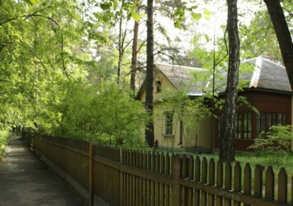 Atracții, fotografii și recenzii suburbii (locul) Atracții, suburbii și recenzii foto