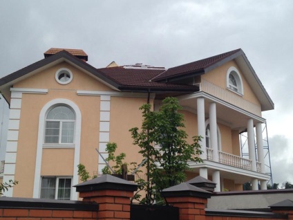 Montare de ferestre de mansarda de cost, de reparație și de servicii (lucarnelor ustanovkaremont lucarne) Montare de ferestre de acoperiș costuri, reparații și servicii