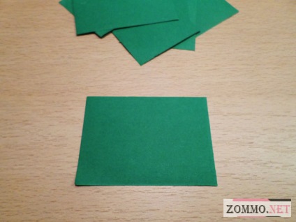 Noi origami pom de Crăciun realizate din hârtie cu mâinile de asamblare de circuit (hârtie) Noi origami pom de Crăciun realizate din hârtie cu asamblare circuit mâini
