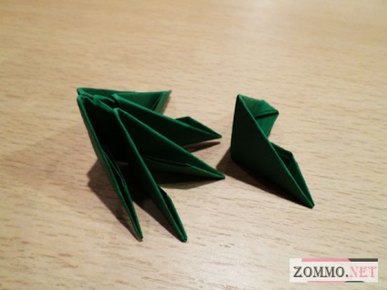 Noi origami pom de Crăciun realizate din hârtie cu asamblare circuit mâini (chestii verde) Noi origami pom de Crăciun realizate din hârtie cu asamblare circuit mâini