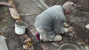 Instalarea vibratoarele în țară (bordură) Instalarea vibratoarele la cabana