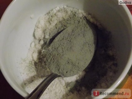 îngrijirea părului la domiciliu (măști, coji, etc (ulei de rozmarin gata) Ingrijirea parului la domiciliu (măști, cojile, etc.
