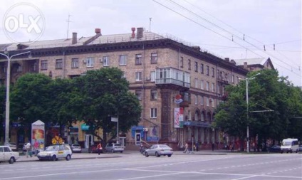 Какво по-добре да се направи тавана в Хрушчов, Сталин Фото окачени тавани в кухнята, хол, антре,