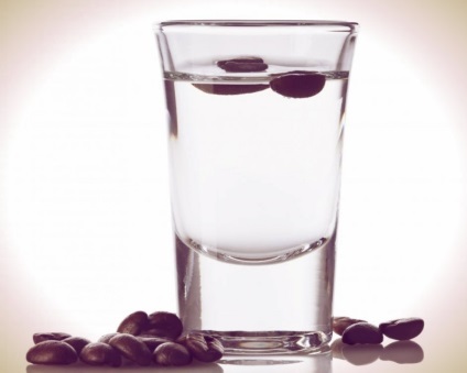 14 moduri de a utiliza Sambuca (Sambuca) 14 moduri de a utiliza Sambuca