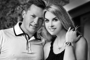 Afaceri România - Michael Susov si barbar „avem ceva să vorbim și de a fi tăcut împreună“ (Michael) Afaceri România - Michael Susov si barbar „avem ceva să vorbim și să tacă împreună“