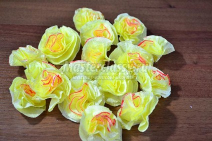 Un buchet de flori din șervețele (un buchet de clasă servetele master) Un buchet de flori din servetele