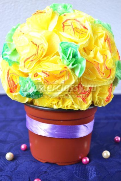 Un buchet de flori din servetele (servetele) Un buchet de flori din servetele