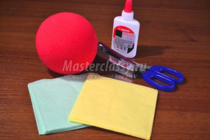 Un buchet de flori din servetele (servetele) Un buchet de flori din servetele