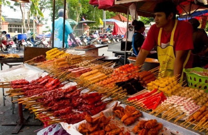 Ce să se hrănească un copil în Thailanda la un an, 1, 2, 3 ani și peste (ani) Ce să se hrănească un copil în Thailanda la un an, 1, 2, 3 ani si mai in varsta