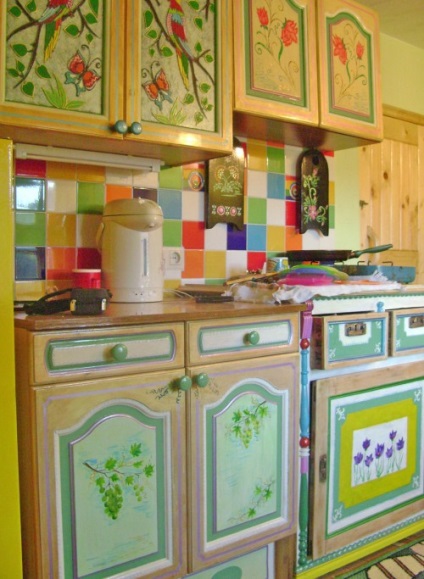 mobilier Decupaj bucătărie (39 poze), vechi Headset, mese, dulapuri, instrucțiuni de instalare video (decupaj) mobilier Decupaj bucătărie (39 poze), vechi Headset, mese, dulapuri, Ghidul video de instalare