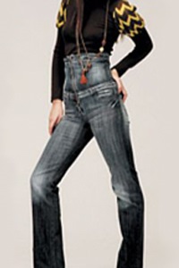 Blugi cu corset - o fuziune la modă (jeans cu un corset) Jeans cu un corset - sinteza de moda