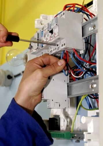 Tablou electric (electrician recepție lucrări) panou electric