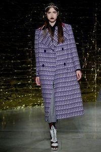 Violet haina cu nimic de a purta, moda 45 imagini foto (mov) Violet haina cu nimic de a purta, 45 imagini foto de moda