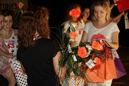 cursă Glamorous pe tocuri (Saratov) (în parc) Tocuri de curse Glamour (Saratov,)