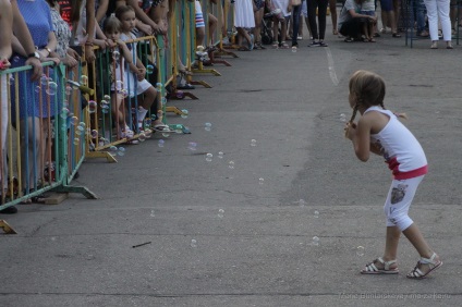 cursă Glamorous pe tocuri (Saratov) (Saratov) Tocuri de curse Glamour (Saratov,)