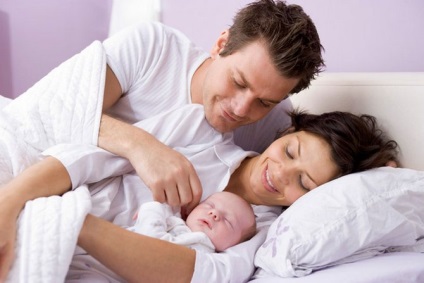 Grudnichok dormit cu mama sa (mama) Grudnichok dormit cu mama