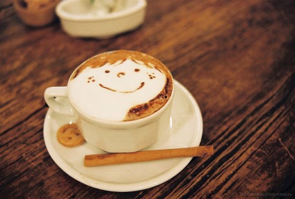 Cum desen pe cappuccino (Cappuccino) Cum desen pe cappuccino