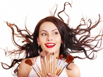 Cât timp pot stoca produse cosmetice (ar trebui) Cât timp pot stoca produse cosmetice