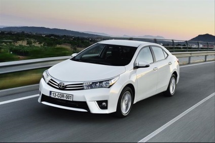 Ce fel de ulei turnat în Toyota Corolla (sfaturi) (ce fel de ulei pentru a se toarnă într-o Toyota Corolla) Ce fel de ulei turnat în Toyota Corolla (sfaturi)