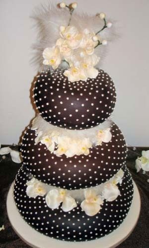 Cum de a găti și de a decora un tort de ciocolata (nunta) Cum de a găti și de a decora un tort de ciocolata