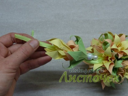 Cum Kusudama - frunze de crin (Kusudama) Cum Kusudama - frunze de crin
