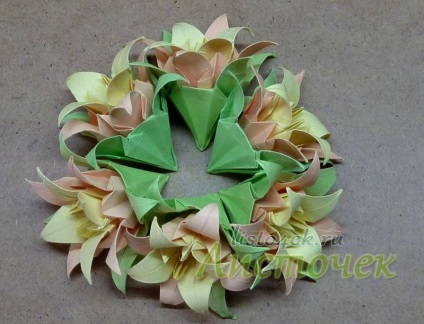 Cum Kusudama - frunze de crin (crin) Cum Kusudama - frunze de crin