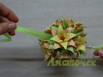 Cum Kusudama - frunze de crin (Kusudama) Cum Kusudama - frunze de crin