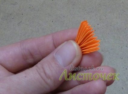 Cum Kusudama - frunze de crin (Metoda Kusudama posibil) Cum Kusudama - frunze de crin