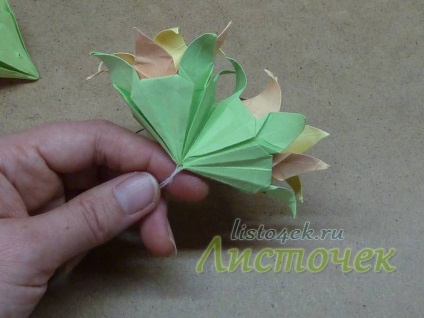 Cum Kusudama - frunze de crin (crin) Cum Kusudama - frunze de crin