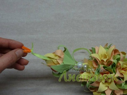 Cum Kusudama - frunze de crin (Kusudama) Cum Kusudama - frunze de crin
