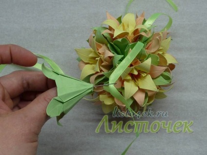 Cum Kusudama - frunze de crin (Kusudama) Cum Kusudama - frunze de crin