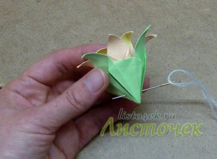 Cum Kusudama - frunze de crin (Metoda Kusudama posibil) Cum Kusudama - frunze de crin