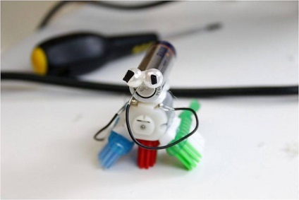 Cum sa faci un robot cu mâinile lor (Android) Cum sa faci un robot cu mâinile lor