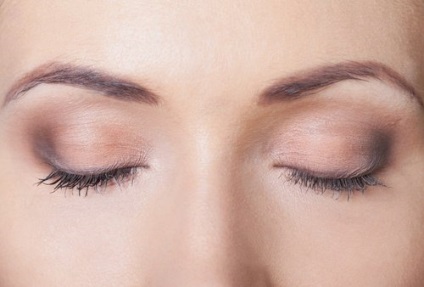 Cum de a face sa arate mai expresiv 12 tehnici cosmetice (expresiv) Cum de a face sa arate mai expresiv 12 tehnici cosmetice