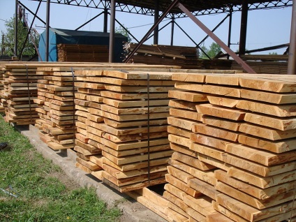 Cum de a alege lemnul, antiseptice și banda, produsele pentru acoperișuri (pentru acoperișuri) Cum de a alege lemnul, antiseptic și film, mărfuri pentru acoperișuri