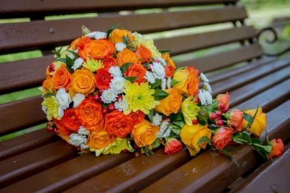 Cascadă mireasa poza buchet cu propriile sale mâini, o clasă de master (în cascadă buchet de mireasa cu trandafiri) Cascadă mireasa poza buchet cu propriile sale mâini, o clasă de master