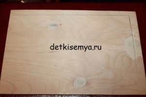 Cutii de fire, toți copiii și familia (firul cu mâinile) Cutii de fire, toți copiii și familia