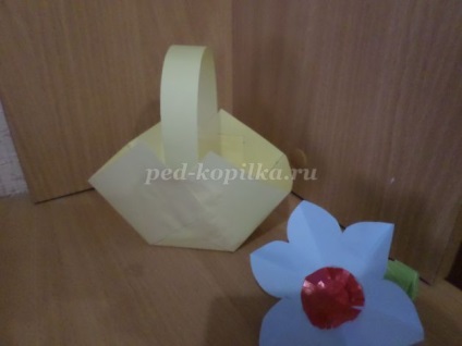 Buchet de flori din hârtie colorată (hârtie) Buchet de flori din hârtie colorată