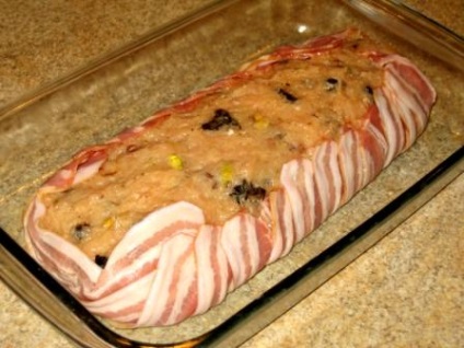 Sufleu de pui în bacon (bacon) Pui învelit în bacon sufleu