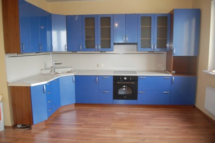 Bucătărie într-un stil de fotografii, celadon, camera nautică bucatarie-living interior cu mâinile, perdele, video (bucatarie) Bucătărie într-un stil de fotografii, celadon, camera nautică bucatarie-living interior cu mâinile sale, perdele, video
