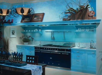 Bucătărie într-un stil de fotografii, celadon, camera nautică bucatarie-living interior cu mâinile sale, perdele, video (stil) Bucătărie într-un stil de fotografii, celadon, camera nautică bucatarie-living interior cu mâinile sale, perdele, video